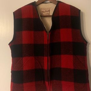 Sherpa lined buffalo plaid Woolrich vest, size L